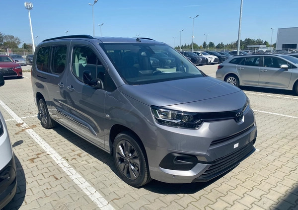 Toyota Proace City Verso cena 154999 przebieg: 15, rok produkcji 2024 z Poznań małe 92